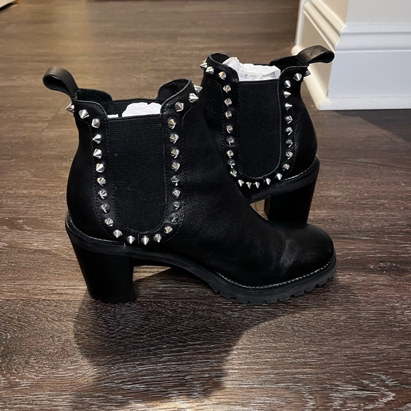 Steve Madden studded heel bootss - Picture 2 of 4